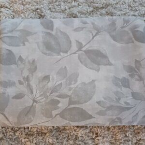 Samantha Pynn Queen Size Flat Sheet Light Grey Floral Pattern 100 % Cotton